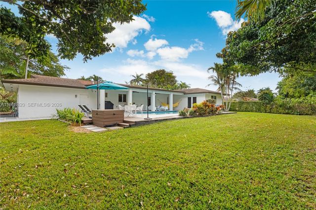 15200 SW 77th Ct, Palmetto Bay, FL 33157