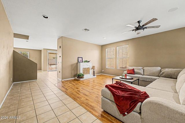 18371 W HAYDEN Drive, Surprise, AZ 85374