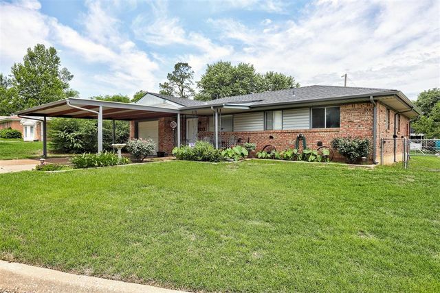 9713 Sonata Court, Midwest City, OK 73130