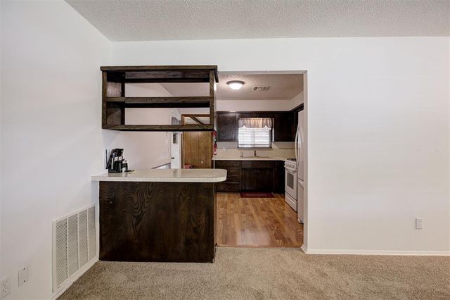 9713 Sonata Court, Midwest City, OK 73130