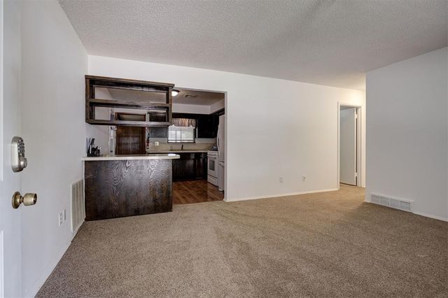 9713 Sonata Court, Midwest City, OK 73130