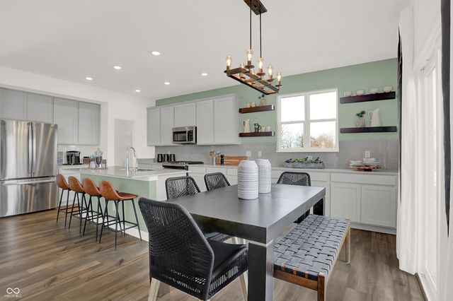 958 Elmwood Lane, Greenwood, IN 46143