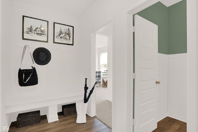 958 Elmwood Lane, Greenwood, IN 46143