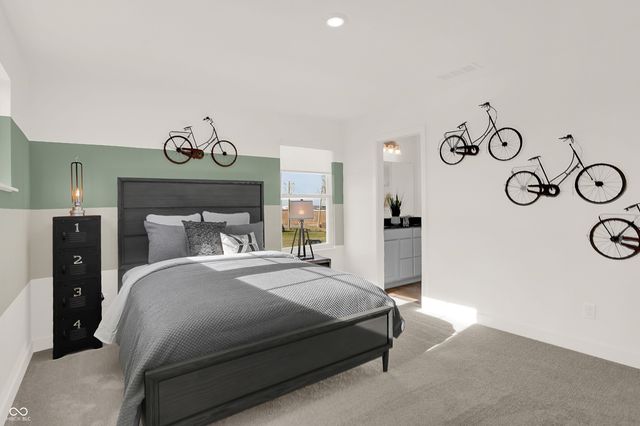 958 Elmwood Lane, Greenwood, IN 46143