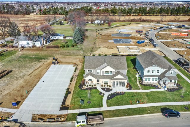 958 Elmwood Lane, Greenwood, IN 46143