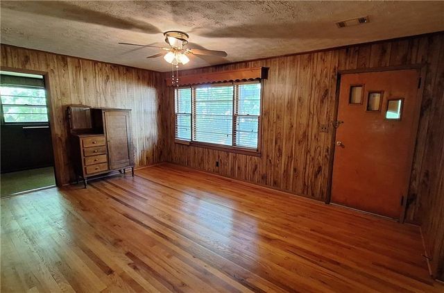 1239 Milstead Avenue, Conyers, GA 30012
