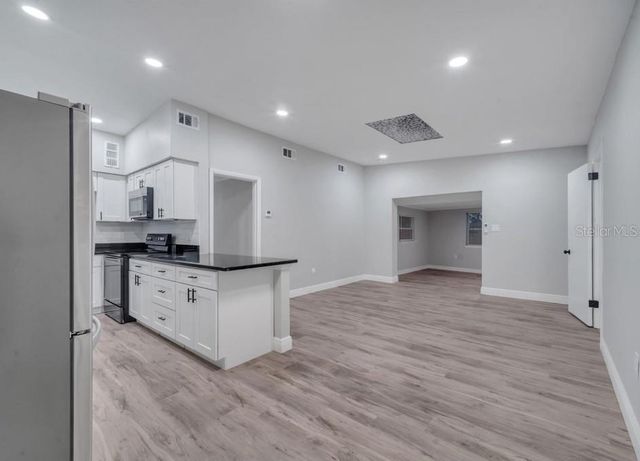 1318 TERRE CIA AVENUE, Orlando, FL 32807
