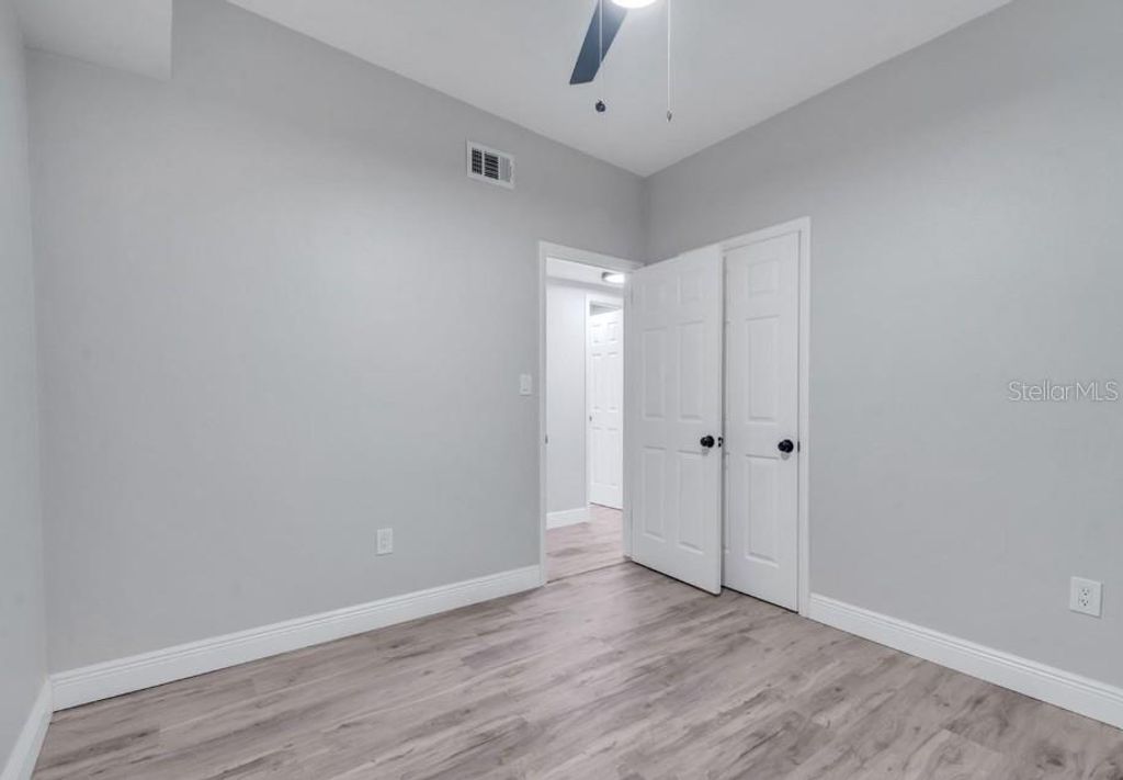 Image 13 of property listing at 1318 TERRE CIA AVENUE, Orlando, FL 32807