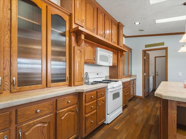 371 ELDER Lane, Belvidere, IL 61008