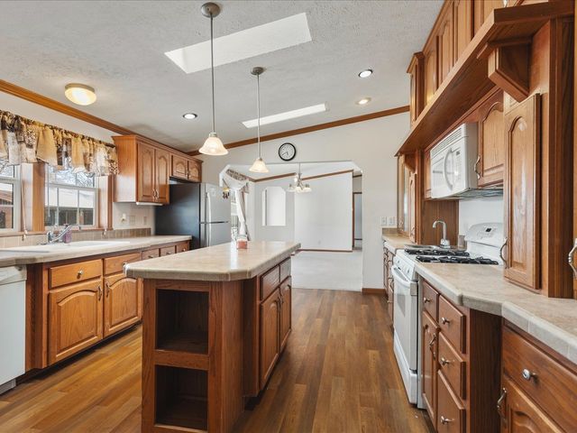 371 ELDER Lane, Belvidere, IL 61008