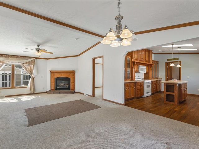 371 ELDER Lane, Belvidere, IL 61008