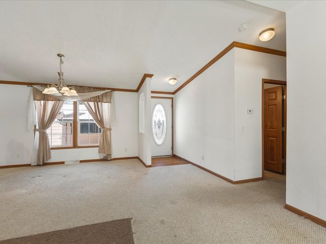 371 ELDER Lane, Belvidere, IL 61008