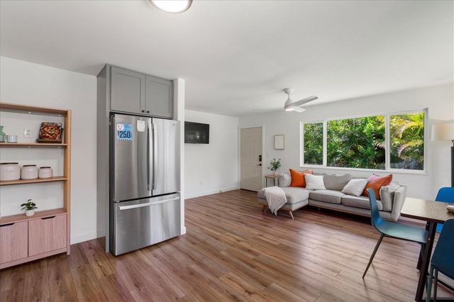 640 Lihau Pl Unit B, Haiku, HI 96708