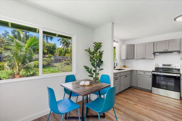 640 Lihau Pl Unit B, Haiku, HI 96708