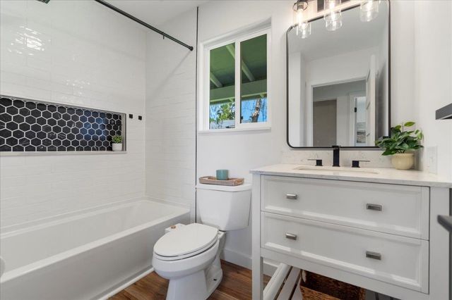 640 Lihau Pl Unit B, Haiku, HI 96708