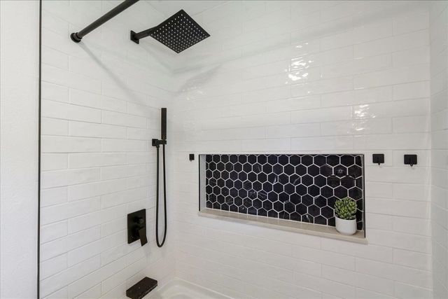 640 Lihau Pl Unit B, Haiku, HI 96708