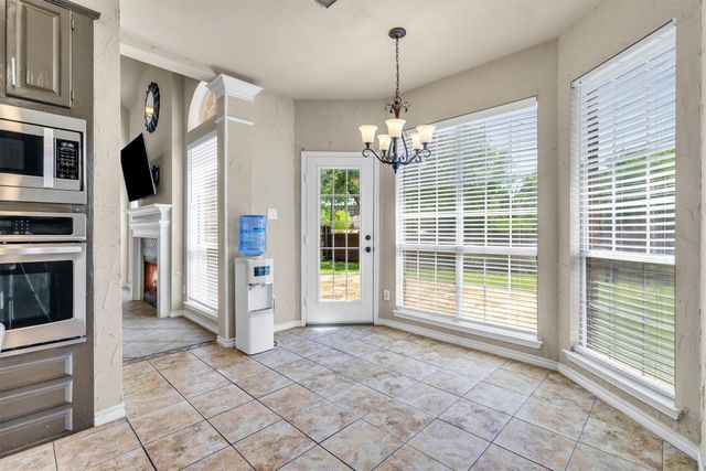 1911 New Haven Road, Grapevine, TX 76051