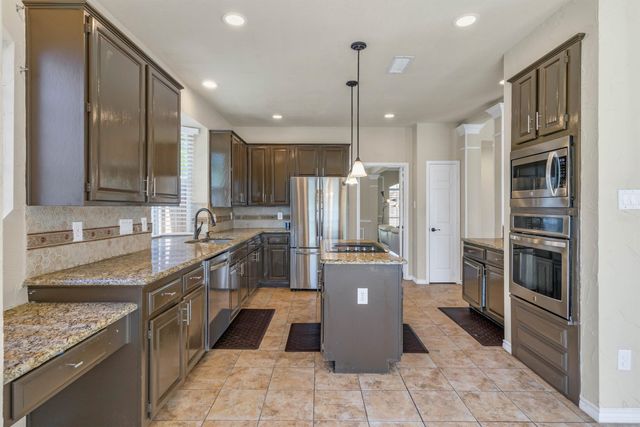 1911 New Haven Road, Grapevine, TX 76051