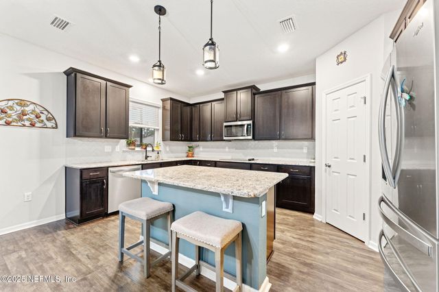 13371 AVERY PARK Lane, Jacksonville, FL 32218