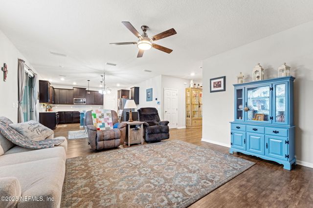13371 AVERY PARK Lane, Jacksonville, FL 32218