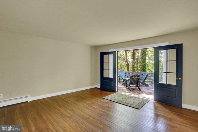 1242 JAINE LN, Chester Springs, PA 19425