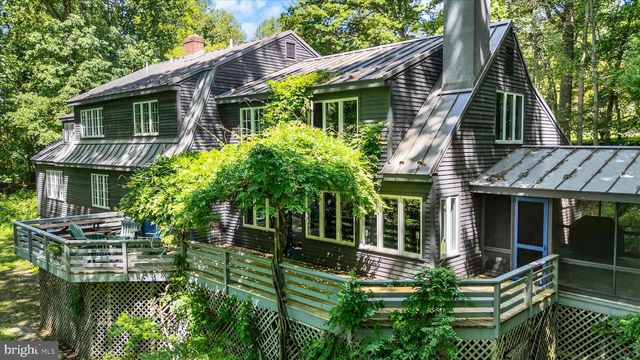 1242 JAINE LN, Chester Springs, PA 19425