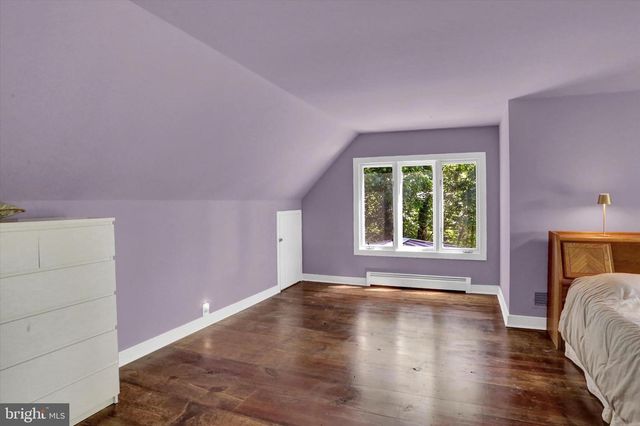 1242 JAINE LN, Chester Springs, PA 19425
