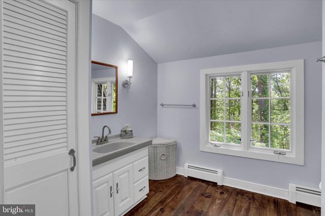 1242 JAINE LN, Chester Springs, PA 19425