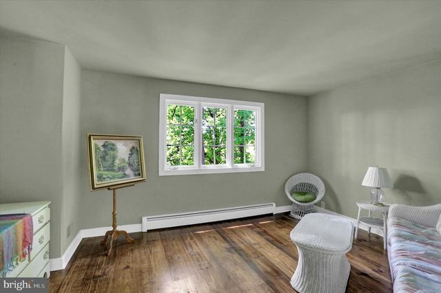1242 JAINE LN, Chester Springs, PA 19425