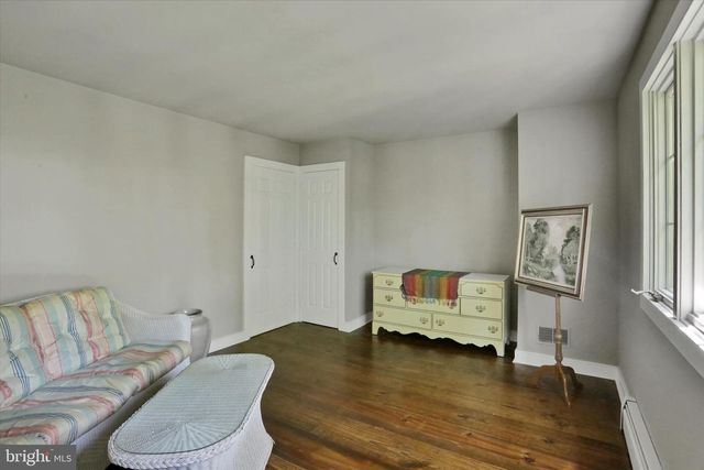 1242 JAINE LN, Chester Springs, PA 19425