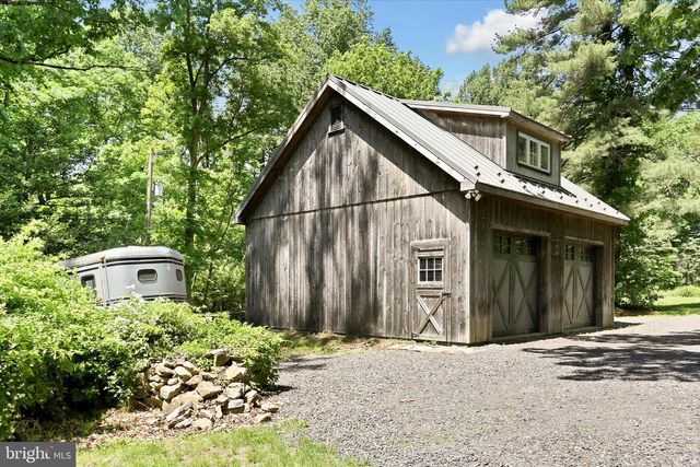 1242 JAINE LN, Chester Springs, PA 19425