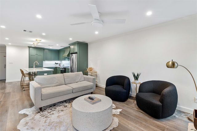 3139 Bissonnet Street, Houston, TX 77005