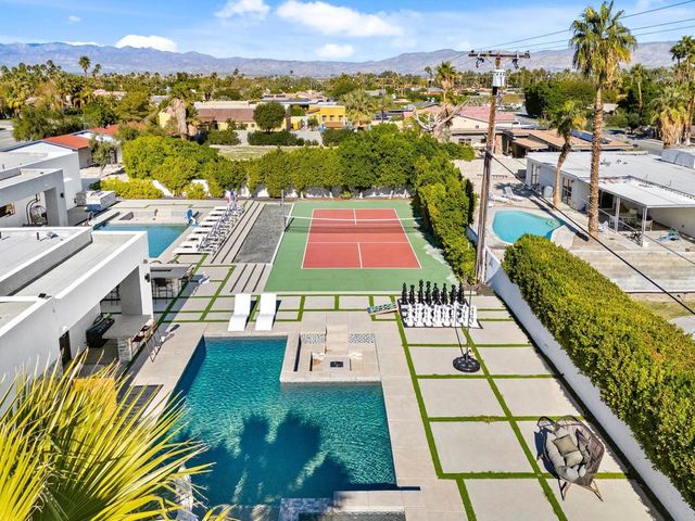 2150 N Farrell Drive, Palm Springs, CA 92262