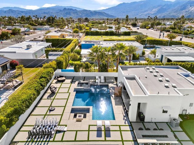 2150 N Farrell Drive, Palm Springs, CA 92262