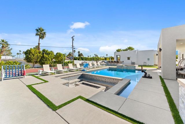 2150 N Farrell Drive, Palm Springs, CA 92262