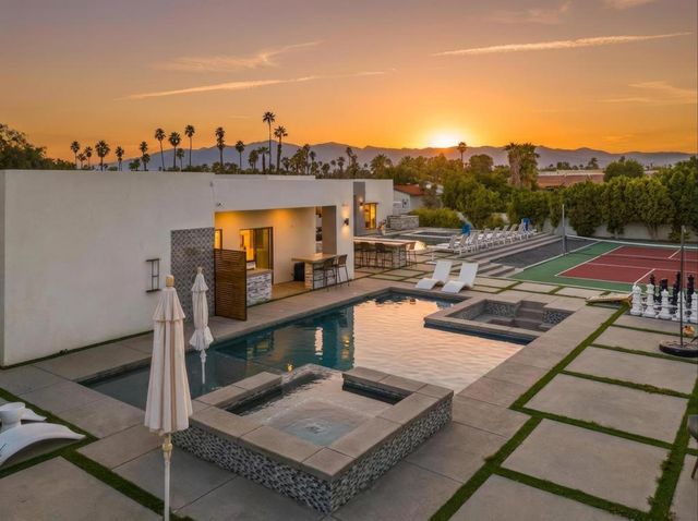 2150 N Farrell Drive, Palm Springs, CA 92262