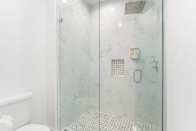 2150 N Farrell Drive, Palm Springs, CA 92262