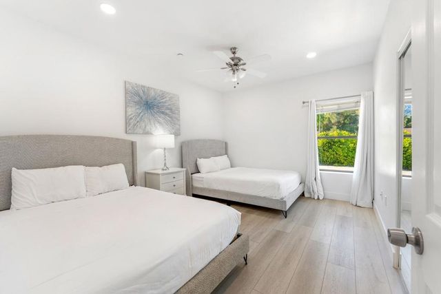 2150 N Farrell Drive, Palm Springs, CA 92262