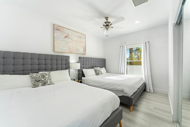 2150 N Farrell Drive, Palm Springs, CA 92262