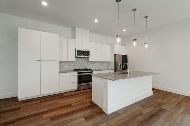 590 Old Mill RD 152, Cedar Park, TX 78613
