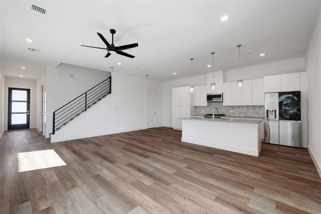 590 Old Mill RD 152, Cedar Park, TX 78613