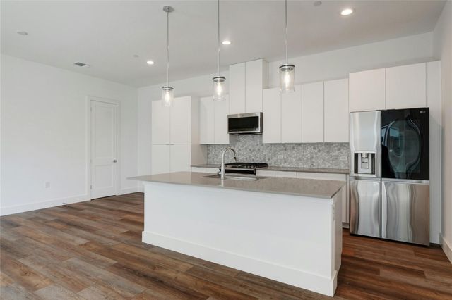 590 Old Mill RD 152, Cedar Park, TX 78613