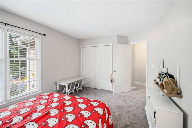 2829 Shadowbrook Lane, Winston-salem, NC 27103
