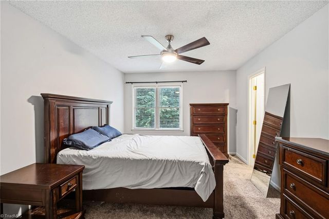 2829 Shadowbrook Lane, Winston-salem, NC 27103