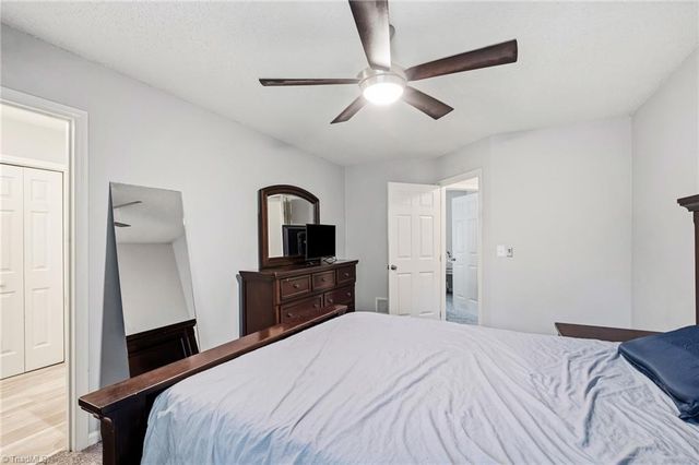 2829 Shadowbrook Lane, Winston-salem, NC 27103