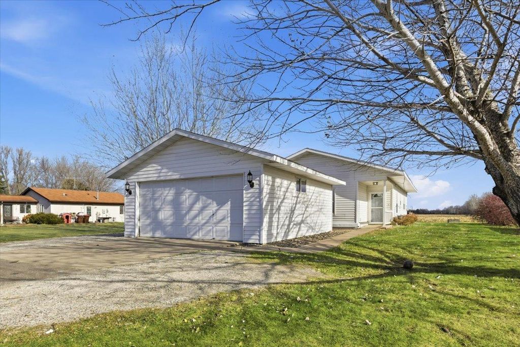 306 S Hill Avenue, Ogilvie, MN 56358