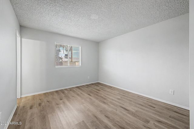 3731 W GLENN Drive, Phoenix, AZ 85051