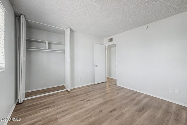 3731 W GLENN Drive, Phoenix, AZ 85051