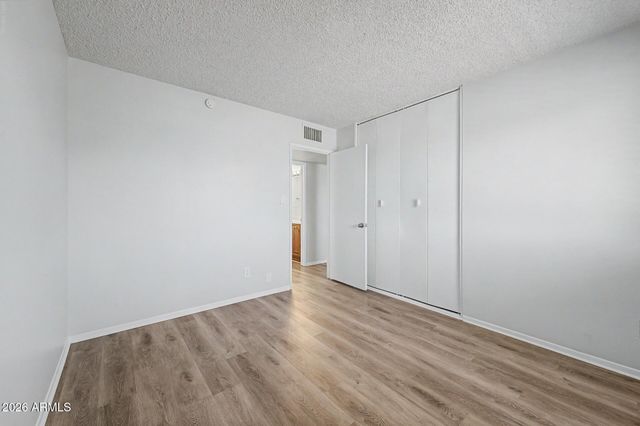 3731 W GLENN Drive, Phoenix, AZ 85051