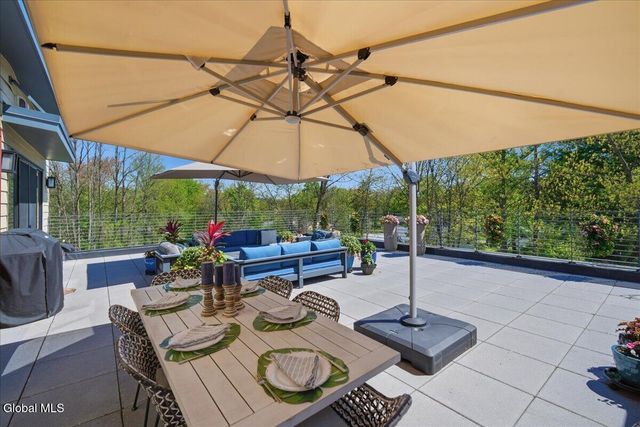 116 West UNIT 401, Saratoga Springs, NY 12866